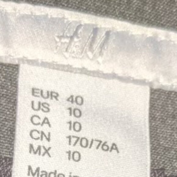 -Black Pencil Skirt Size 10 - Picture 2 of 2